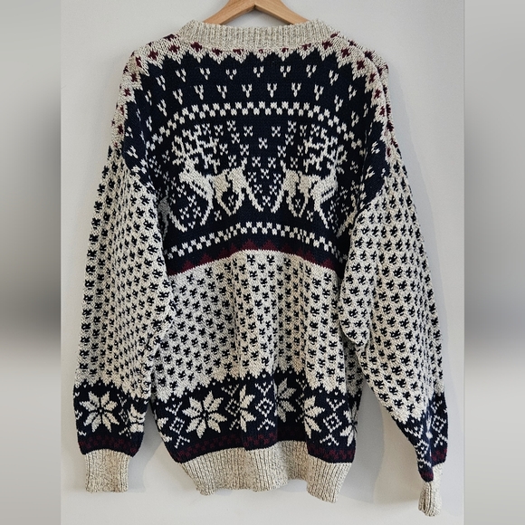 Norman Wells Vintage Christmas Cozy 100%Cotton Reindeer Snowflakes Sweater Sz XL - Picture 5 of 8